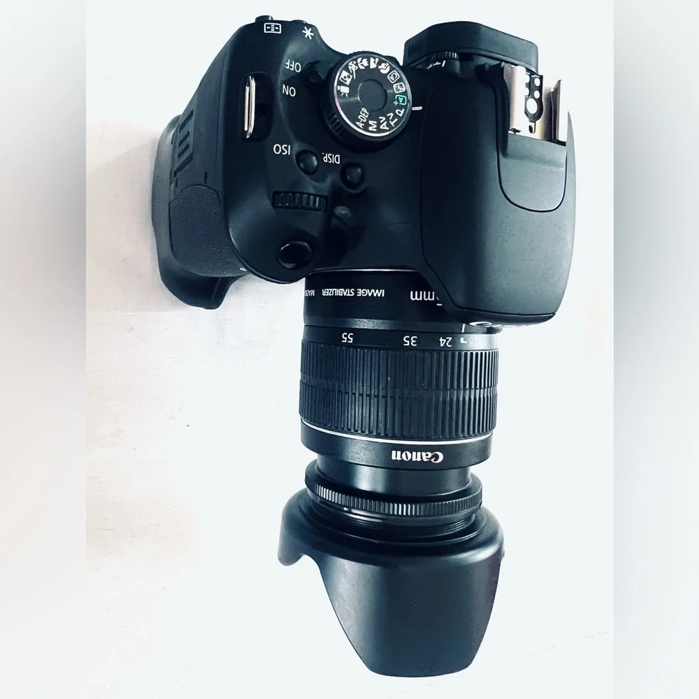 Canon EOS T5i 18.0MP DSLR Digital Camara Near Mint Conditions Great Working